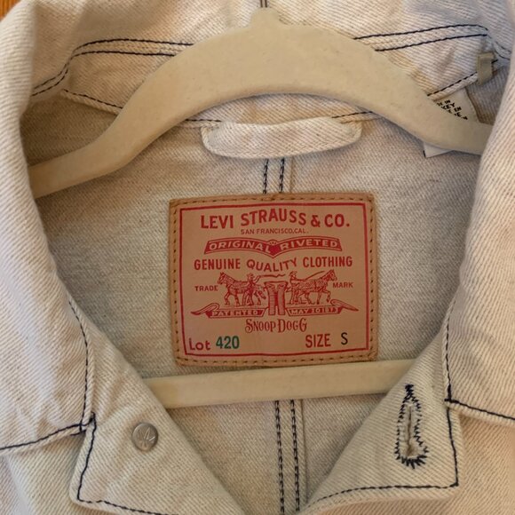 Levi's x Snoop Dogg Limited Edition Unisex Oversized Chore Coat in Ecru - Picture 5 of 8